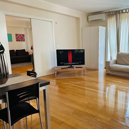 Lux Studio And Apartment Catania Bagian luar foto